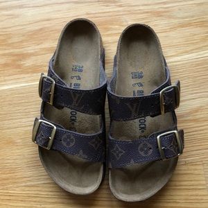 LV Birkenstock’s 38